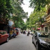 Nhà lô góc  kinh doanh viả hè ô tô phố Thành Công Ba Đình 8 tỷ.