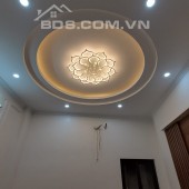Cần Bán Nhanh Nhà Ngõ 426 Đường Láng. Giá chỉ nhỉnh 6 tỷ