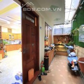 Bán nhà Thuỵ Khuê gần Hồ Tây, Nhà 5 tầng đẹp ở ngay, 31m2, giá 3.8 tỷ