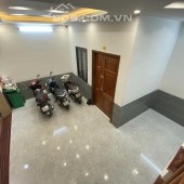 Chính chủ bán CCMN 199 HỒ TÙNG MẬU. giá 7tỷ 3 
Có 11 phòng . Dòng tiền 50tr/tháng .