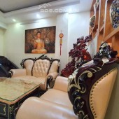 Cần Bán  Nhà Ngõ 92 Nguyễn Khánh Toàn - Cầu Giấy. 40m*6tầng. Mt: 3,8m. Giá chỉ nhỉnh 7 tỷ