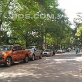SIÊU PHẨM HOÀNG QUỐC VIỆT- 5M MẶT TIỀN- Ô TÔ- TẶNG NỘI THẤT SANG- HIẾM- 4 TỶ HƠN