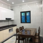 Nhà Đẹp Phố Vũ Tông Phan, Q.Thanh Xuân, 3 Thoáng Vĩnh Viễn, 48m2*5T, MT 4m, Giá Nhỉnh 6 Tỷ.