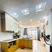 BÁN NHÀ NGÕ 136 CẦU DIỄN,NGÕ Ô TÔ TRÁNH VÀO NHÀ,LÔ GÓC,TẶNG NỘI THẤT,35m2,5tầng,mt:3,3m