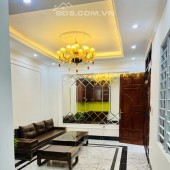 Nhà 5 tầng Thạch Bàn chỉ 3.05 tỷ, LH 0977790353