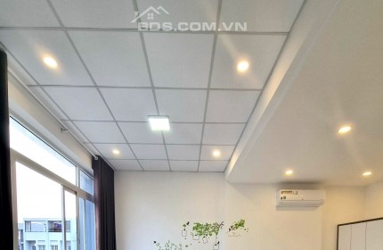 Cho thuê căn hộ 30m2 ban công full Nội thất Nguyễn Thị Thập Quận 7