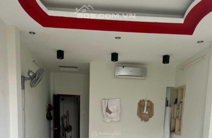 Nhà đẹp 30m2 đường Hồng Lạc, Tân Bình, chỉ nhỉnh 2 tỷ