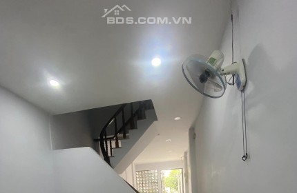 NHÀ HIẾM PHƯỜNG 15, HẺM XE TẢI - XE HƠI CHẠY VÀO NHÀ – DTSD 80m2 - CHỈ 3.4 TỶ