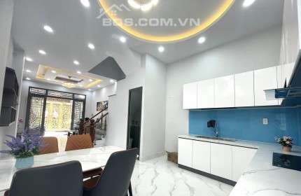 LÔ GÓC GIÁ ĐÃ GIẢM GẦN 1 TỶ - NHÀ 50M2, CHỈ 3.5 TỶ- 200M RA TRƯỜNG CHINH– P15, TB.