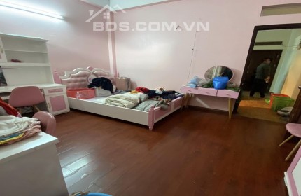 Bán nhà 80m2 10 ngủ phố Nghi Tàm, Tây Hồ 20m ngõ Ô tô tránh Dòng tiền 9.8 Tỷ