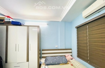 CẦN BÁN GẤP NHÀ PHỐ KHƯƠNG TRUNG, 30M2, 4 TẦNG, MT 3.3M, 3.2TỶ, 0382328365.