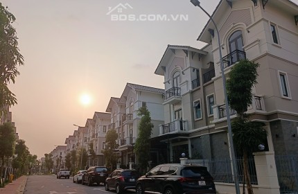 Bắt đáy thị trường Centa Vsip ven vành đai 3 Hà Nội.