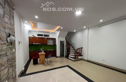 BÁN NHÀ KIM GIANG 44M2 5 TẦNG 3,9 TỶ