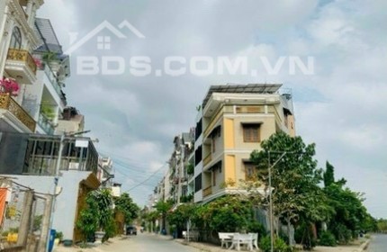 BÁN NHÀ ĐƯỜNG LÊ VĂN CHÍ, P.LINH TRUNG, THỦ DỨC. NHÀ 4 TẦNG, 73.5M2, XÂY DỰNG 250M2. ĐƯỜNG TRƯỚC NHÀ 8M. GIÁ BÁN 8.3 TỶ