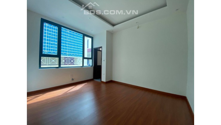 HẺM BA GÁC - TRUNG TÂM VIP QUẬN 5 NGUYỄN TRÃI