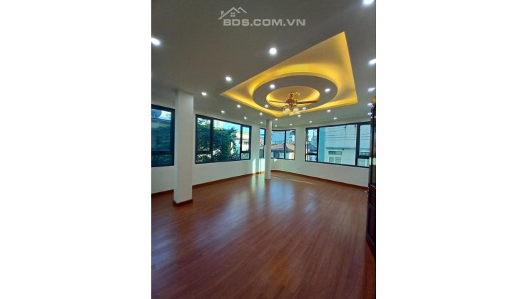 Bán nhà đường Khương Đình, 50m2, 4 tầng, phân lô, ô tô, nhà mới tặng nội thất nhập khẩu. 0936388680