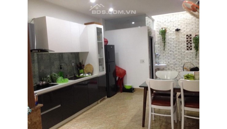 KIỆT Ô TÔ THÔNG ĐƯỜNG BÚI TÁ HÁN