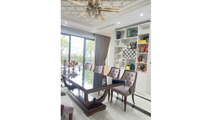 CC bán nhà Phố Trần Vỹ 120M*9T*MT8M. Dòng tiền 120tr/tháng Thang Máy Xịn Sò, 3 mặt thoáng