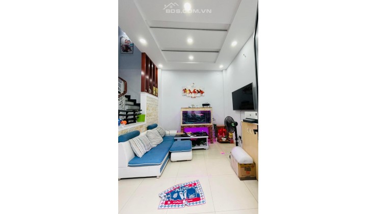 SỞ HỮU NGAY NHÀ ĐẸP 45M2, 2 TẦNG, 2PN, NHỈNH 4 TỶ, HẺM Ô TÔ ĐỖ CỬA, TÂN BÌNH