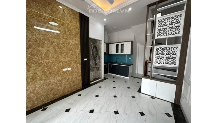 Bán Nhà đẹp Nguyễn Khoái Hoàng Mai 30m, 5 tầng, giá 3.15 tỷ