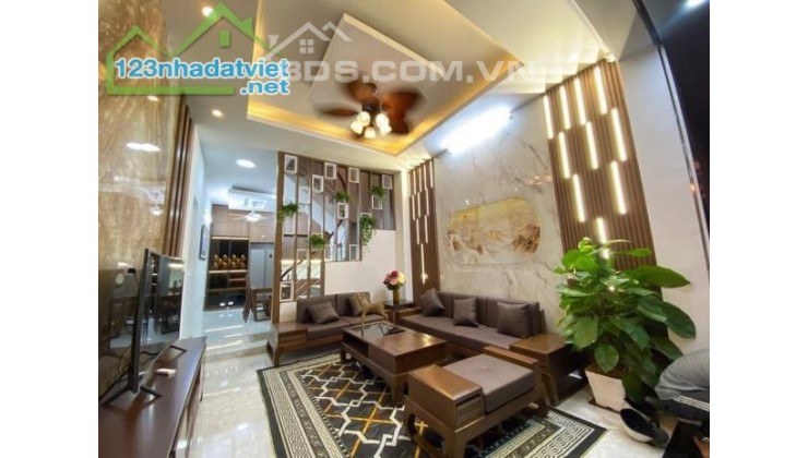 Bán nhà Đường Ngọc Hồi - Thanh Trì 40m2 , kinh doanh, xe tải 4 chân đỗ cửa 3 tỷ 950