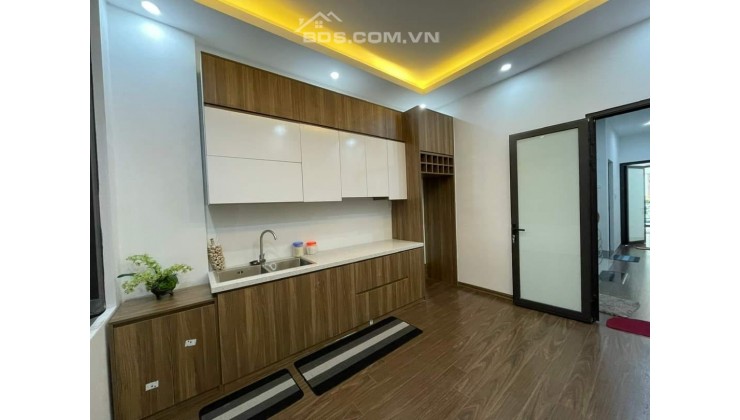 Nhà Vương Thừa Vũ 52m2, 5T , gara oto mặt ngõ kinh doanh đỉnh nhỉnh 9 tỷ