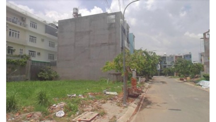 Vỡ nợ bán gấp đất thổ cư đường Lê Văn Lương, Phường Tân Phong, Quận 7. Có sổ hồng riêng. Xây dựng tự do