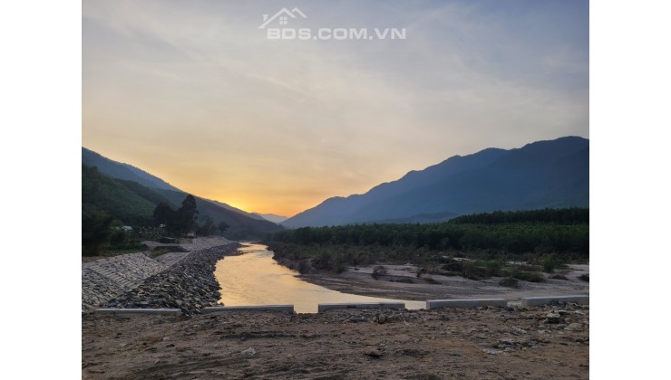 Bán lô đất mặt QL14G Hòa Phú, diện tích 5062m, ngang 40m. Giá 8.7 tỷ.