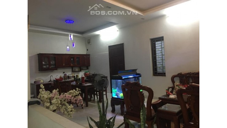 Bán căn nhà 129m2 phố Âu Cơ, Tây Hồ 3 Thoáng Gara 2 Ô tô thông Kinh doanh vô địch 13.5 Tỷ