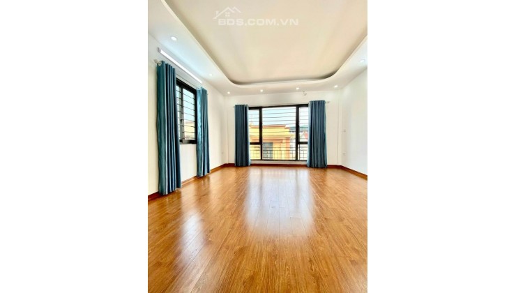 Bán nhà Ngã 6 Ô Chợ Dừa 40m2 giá bán 4,65 tỷ, đẹp ở luôn