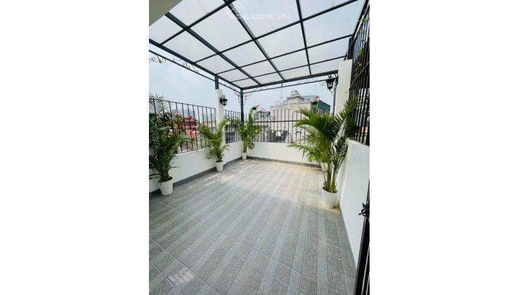 Hot! Bán nhà Đỗ Đức Dục, 42m2, 4 ngủ, ô tô, kinh doanh, 4 tỷ 6