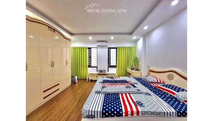 Hiếm! Bán nhà Đỗ Đức Dục, 44m2, đủ đồ, ô tô, kinh doanh, 4 tỷ 8