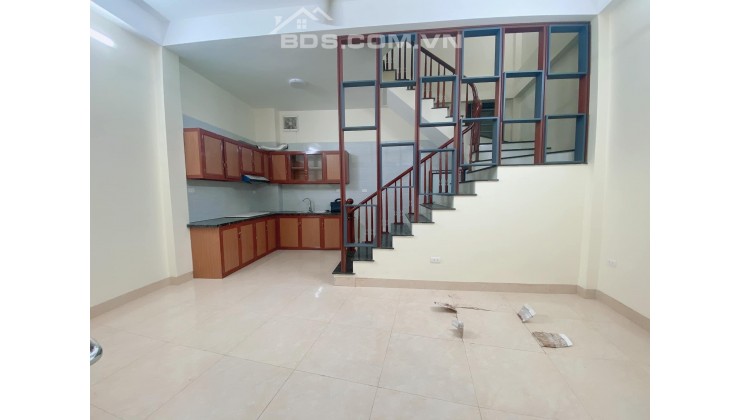 Bán nhà Xuân Đỉnh,3 bước chân ra mặt phố,ngõ rộng thoáng,30m2,5T,mt:5,2m