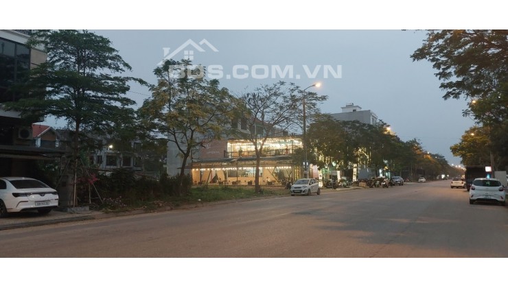 cần bán gấp liền kề mặt đại lộ Mê Linh - Võ Văn Kiệt