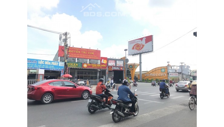 Nhà Mặt Tiền ngay Cổng KĐT Vạn Phúc City Quốc Lộ 13 Thủ Đức 12,6 tỷ