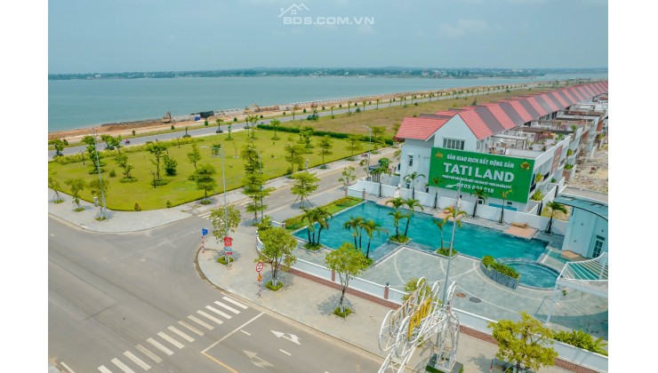 Bán lỗ,1 lô đất nằm trên đường biển Võ Chí Công gần sân bay 162m2 - 2,2 tỷ CK5% Lh0786495128