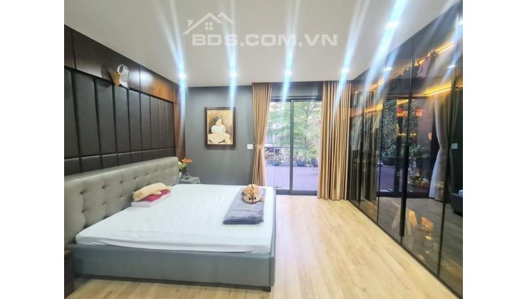 BÁN NHÀ PHỐ VĂN CAO, 79M2, THIẾT KẾ SANG TRỌNG, THANG MÁY C, Ở SƯỚNG, 8.5 TỶ