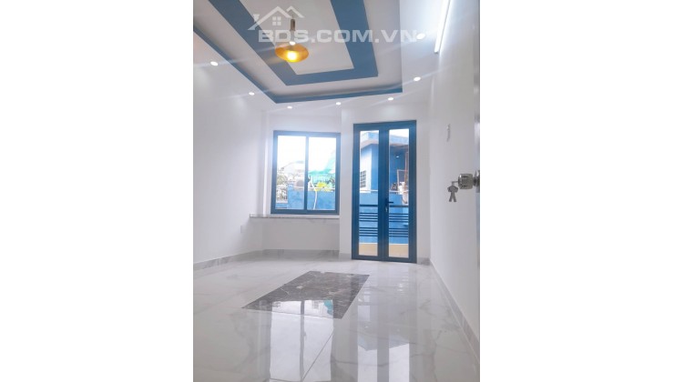 Đặng Văn Ngữ, Hẻm xe hơi 40m2 4 Tầng 5PN, khu trung tâm dân trí, 7.4 Tỷ TL