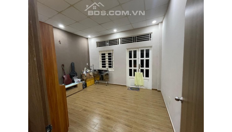 Bán Nhà Ngay Mặt Tiền Kinh Doanh Phạm Hùng - Quận 8, 64m2, giá rẻ