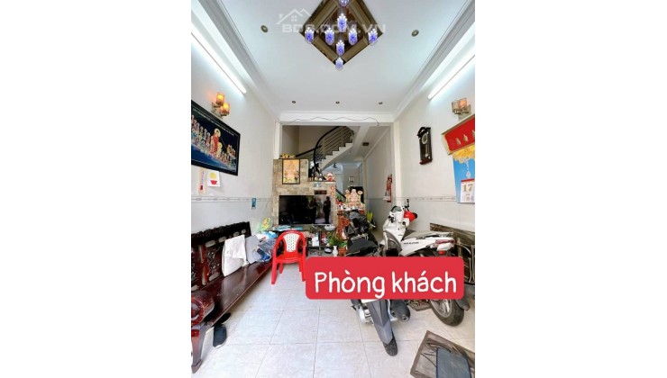 Xe hơi đến nhà 65m2 Hẻm 92B Tôn Thất Thuyết, Quận 4 Giá 8,8 tỷ