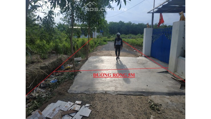 Bán 131m2 đất thị xã Bến Cát, SHR, chỉ 870tr. Lh:0981316590 (Tuyên)