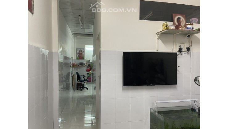 Bán nhà 40m2, Tân Phú,Hồ Chí Minh - 5 ty - Hướng Đông