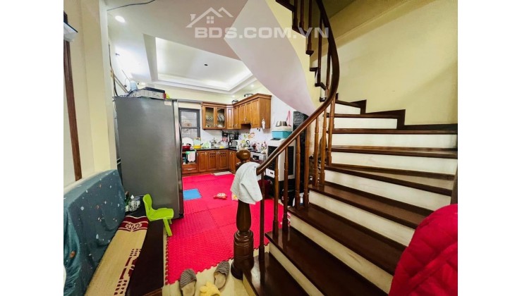 Bán Nhà Thiên Hiền , Mỹ Đình 40m2 5Tầng, Kinh Doanh Sầm Uất, Ô tô Tránh, LH 039.256.9368 , Tặng Nội Thất.