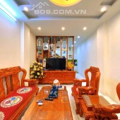 Bán nhà ngõ 143 Quan Hoa - nhà dân mới xây - ngõ nông - 15m ra ô tô tránh - giá hạt dẻ