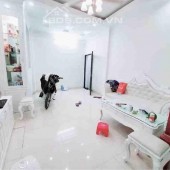 Bán nhà phố Khương Trung - 1 bước ra Ngã Tư Sở - 3 tỷ - 30m - nội tất tân cổ điển - an ninh tốt