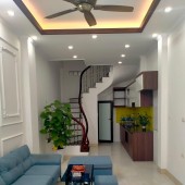 Bán nhà ngõ Cống Trắng-Đống Đa,2mặt thoáng sáng,ngõ rộng,xe ba gác đỗ cửa,31m2,5T,mt:3m