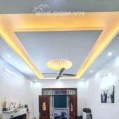 BÁN NHÀ VÕNG THỊ TÂY HỒ LỘNG GIÓ - THÔNG KHẮP NGẢ - DÂN TRÍ CAO. NHÀ DT 36 M2, 5 TẦNG. MT 5.9M.  GIÁ .4.85 TỶ