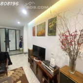 Bán nhà phố Thái Hà, 4 tầng, nở hậu, nhà đẹp ở luôn, 2 thoáng, vài bước ô tô.