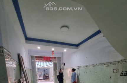 Cho thuê Mặt bằng Kinh doanh tại HXT Chợ Vườn Chuối 50m2 chỉ trong 6 triệu.