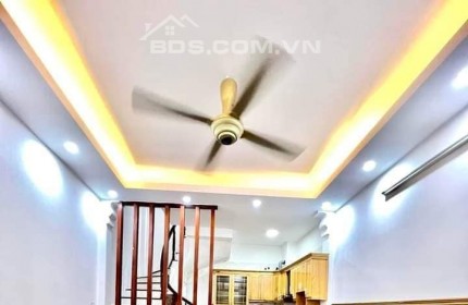 Nhà Đẹp Nam Dư, Hoàng Mai 26m, 5 tầng, mt 4m, giá 2.7 tỷ.